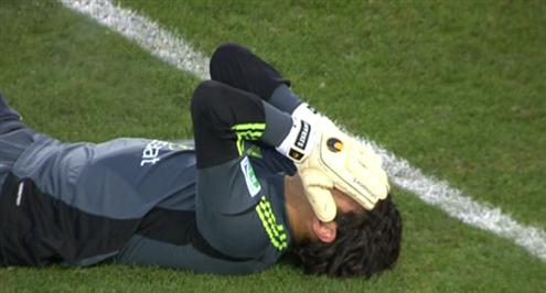 خاص.. الإصابة تبعد إكرامي وجدو والسعيد عن تدريبات الأهلي